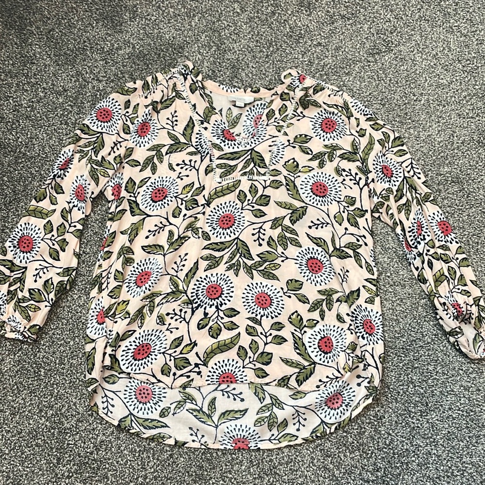 Loft Women’s Flowy Flower Spring Blouse